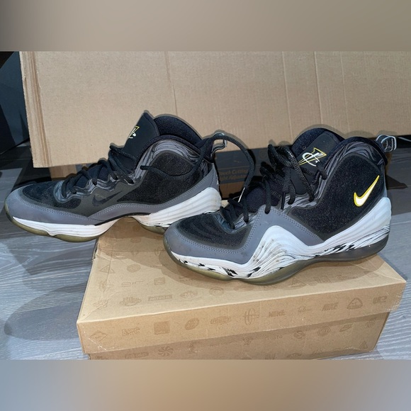 Men used Nike air penny - Picture 5 of 5